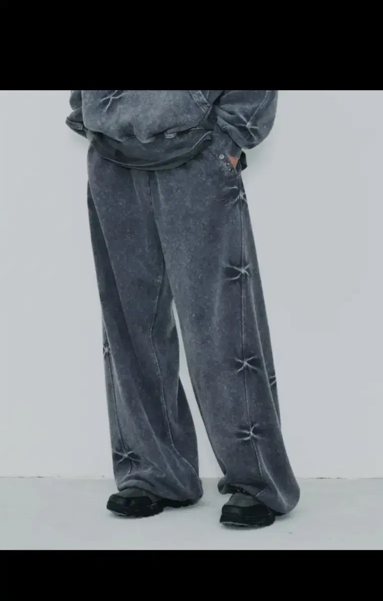 메종미네드  PINCH WASHED SWEATPANTS